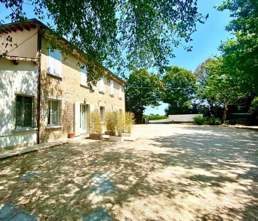 Il Bianconiglio R&B Panzió Carraie Kültér fotó